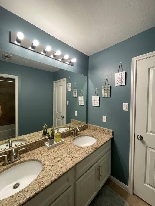 Spacious Conroe Home Around 4 Miles To The Lake Монтгомери Экстерьер фото